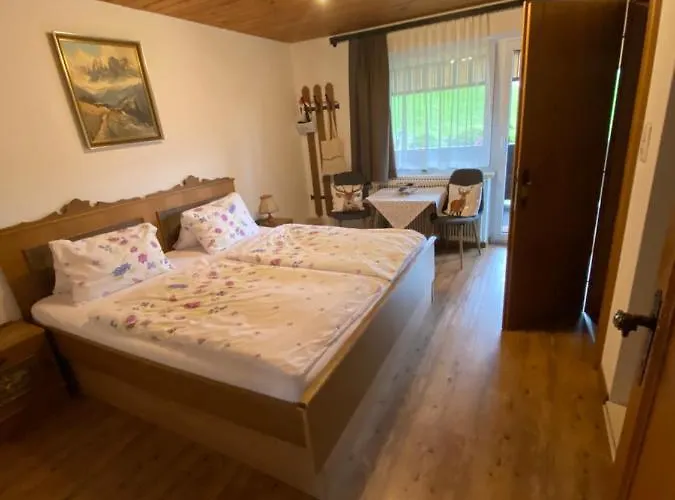 Πανσιόν Aigner 3*